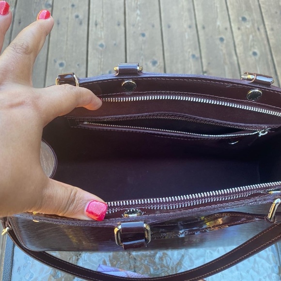 Authentic Louis Vuitton Epi Leather Bag - Picture 4 of 4